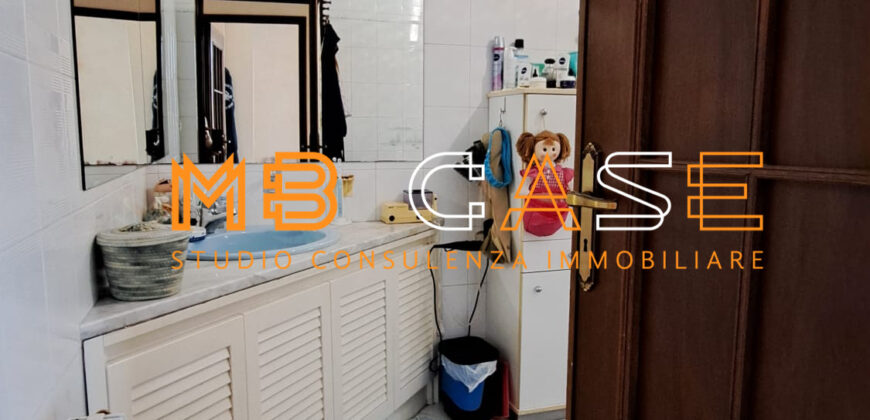 Soleggiatissima Villa a schiera in vendita a Albenga