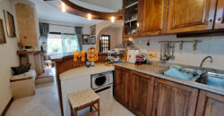 Soleggiatissima Villa a schiera in vendita a Albenga