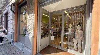 ATTIVITÀ COMMERCIALE IN CENTRO – IDEALE ANCHE PER E-COMMERCE / CONCEPT STORE