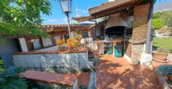 Soleggiatissima Villa a schiera in vendita a Albenga