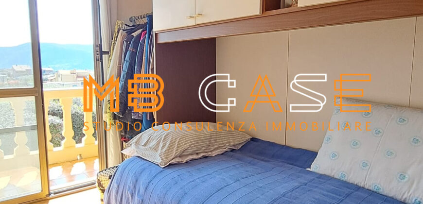 Soleggiatissima Villa a schiera in vendita a Albenga