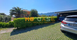 Soleggiatissima Villa a schiera in vendita a Albenga