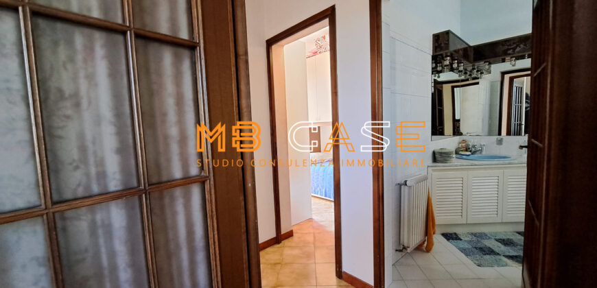 Soleggiatissima Villa a schiera in vendita a Albenga