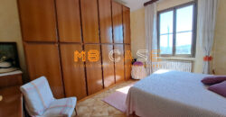 Soleggiatissima Villa a schiera in vendita a Albenga