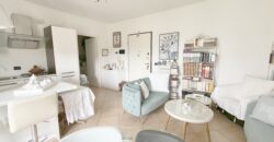 Bellissimo Trilocale con Terrazzo Vivibile Albenga