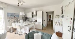 Bellissimo Trilocale con Terrazzo Vivibile Albenga