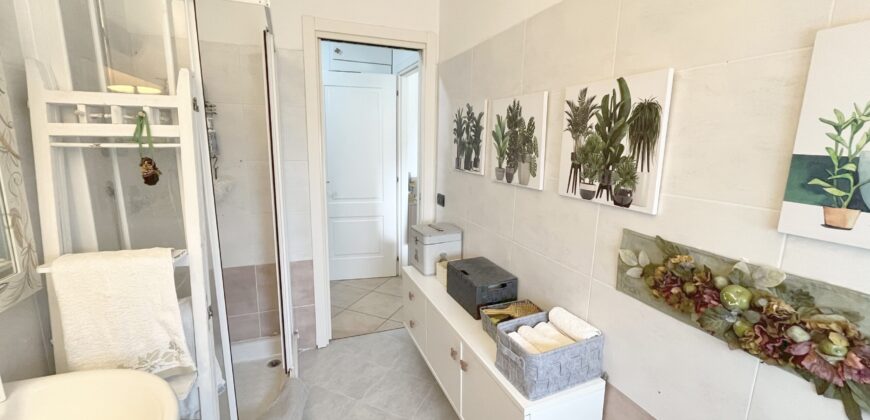 Bellissimo Trilocale con Terrazzo Vivibile Albenga
