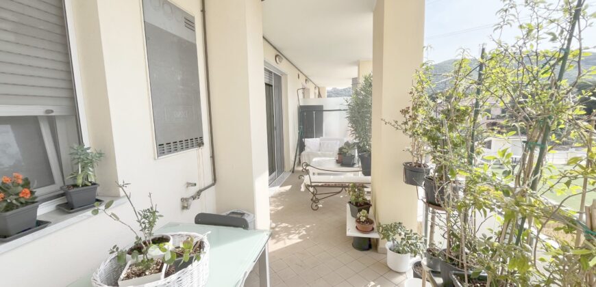 Bellissimo Trilocale con Terrazzo Vivibile Albenga