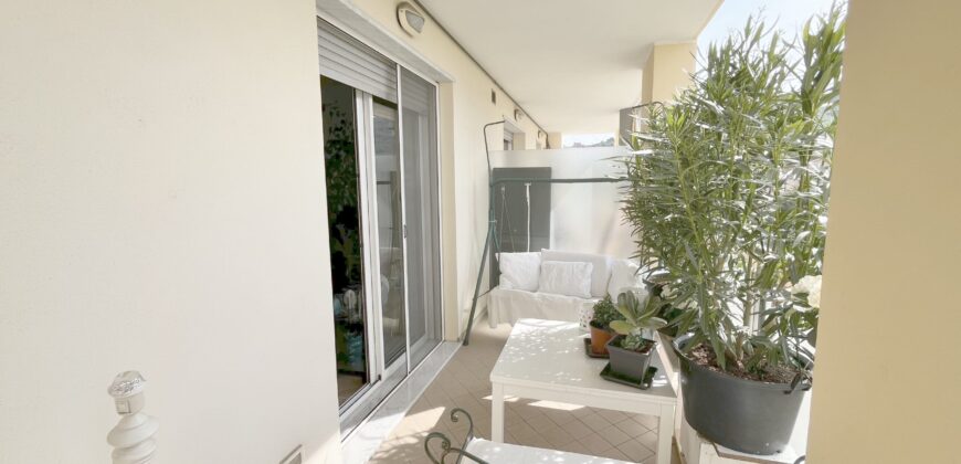 Bellissimo Trilocale con Terrazzo Vivibile Albenga