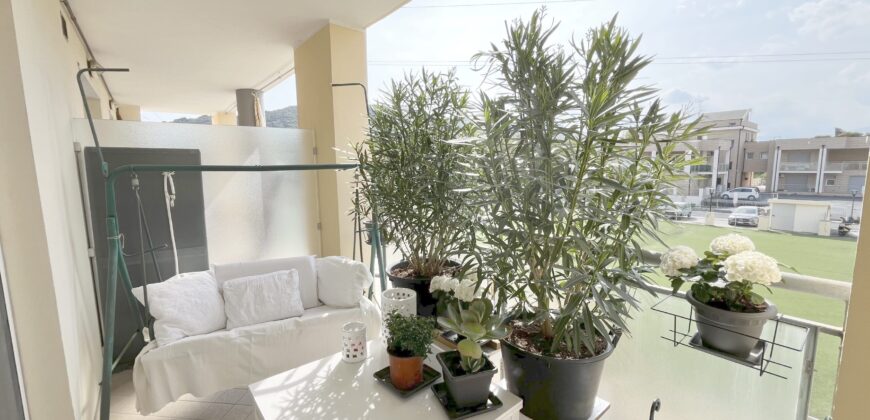 Bellissimo Trilocale con Terrazzo Vivibile Albenga