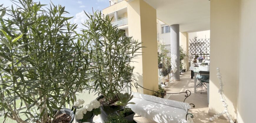 Bellissimo Trilocale con Terrazzo Vivibile Albenga